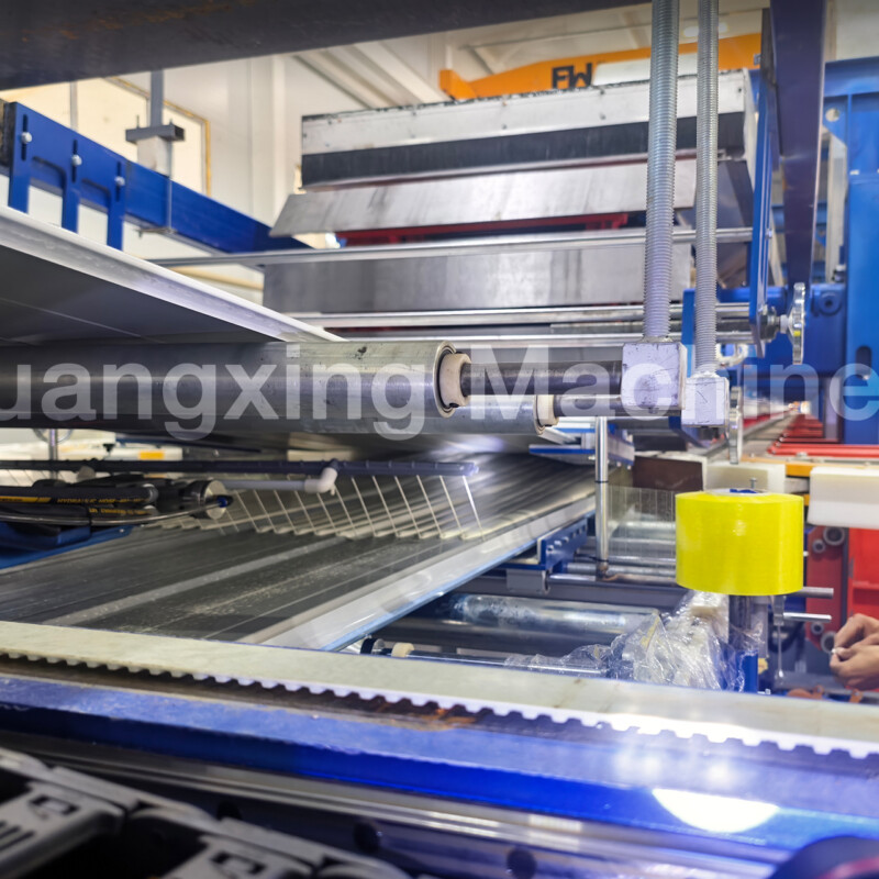 PU / PIR Foaming Machine